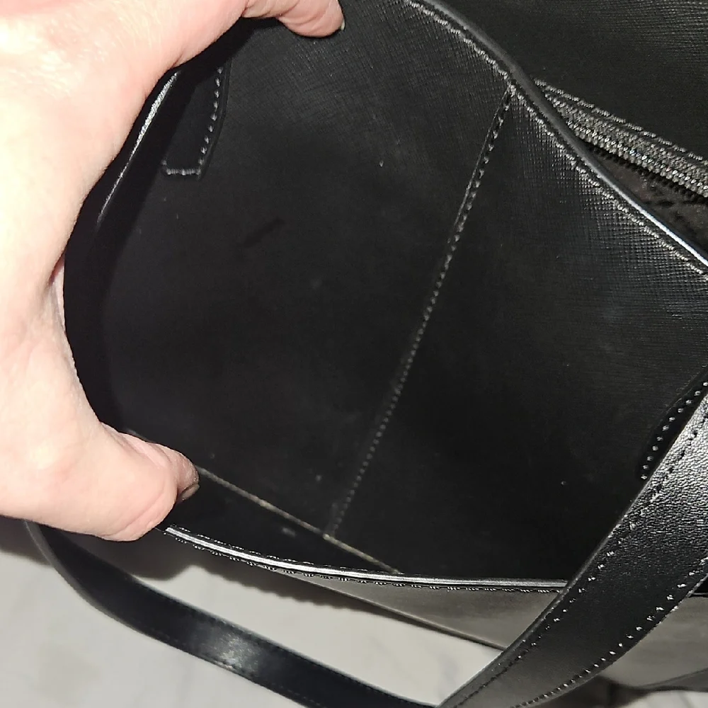 Michael KORS Balck Purse - Picture 5 of 13